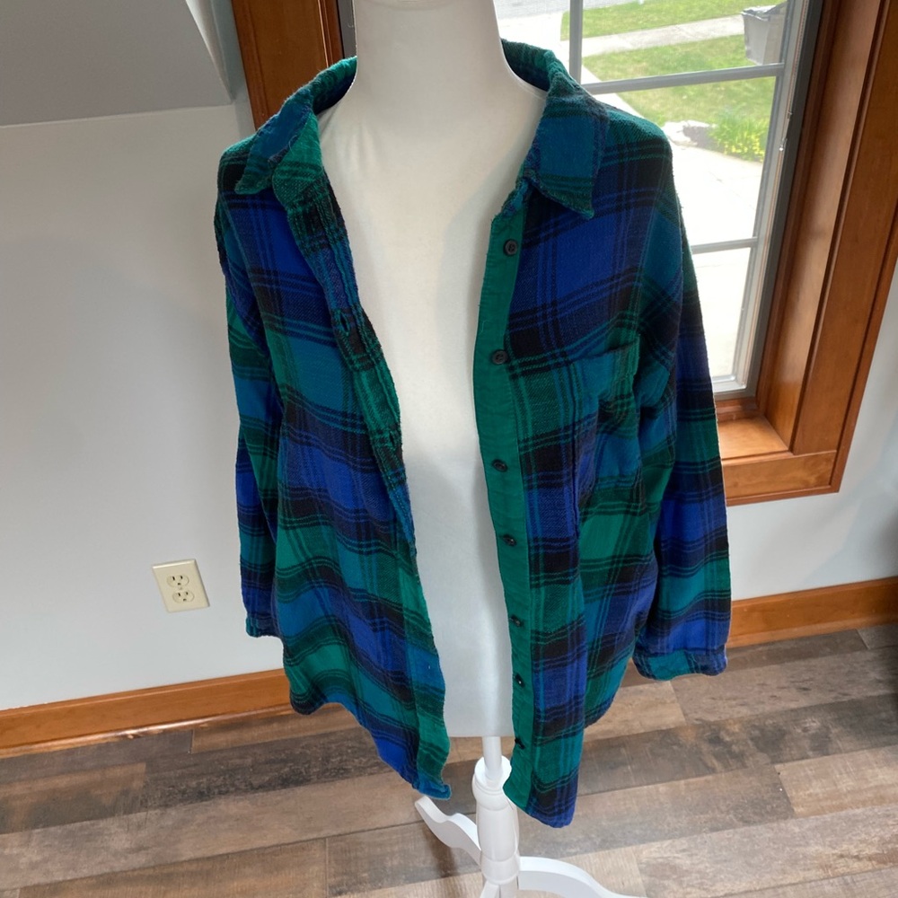 Plaid American Eagle flannel shirt